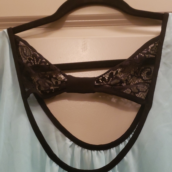 Flowy Top - Picture 3 of 4